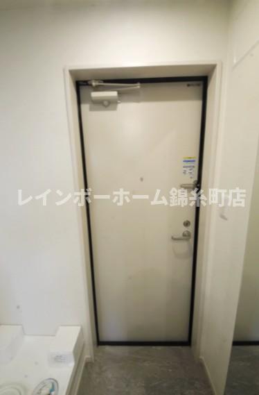 玄関　※建築中のため参照写真となります。