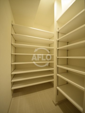 その他設備　アーバネックス本町　シューズインクローゼット