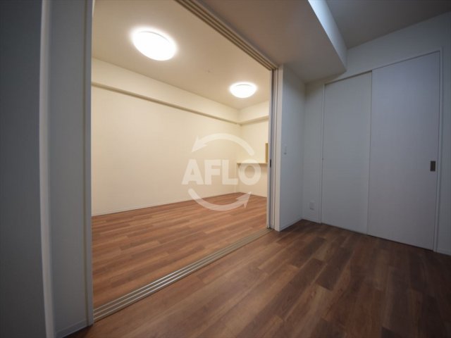 居室・リビング　アーバネックス本町　開放的な室内