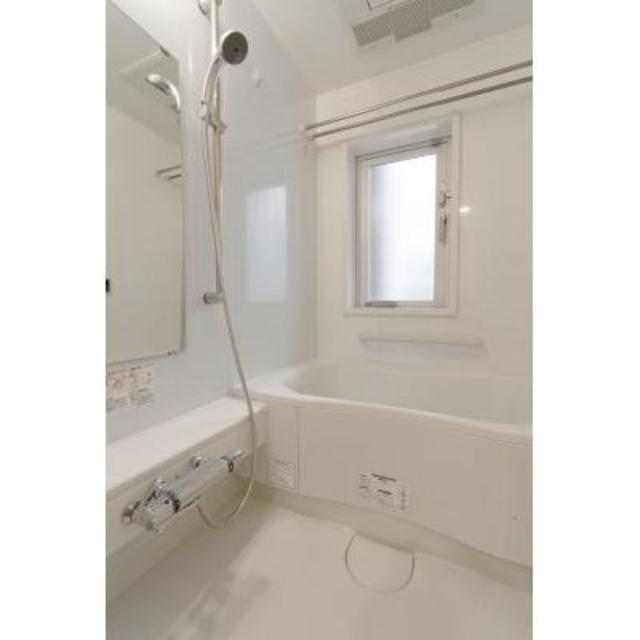 バス・シャワールーム　※写真は同タイプ住戸です。