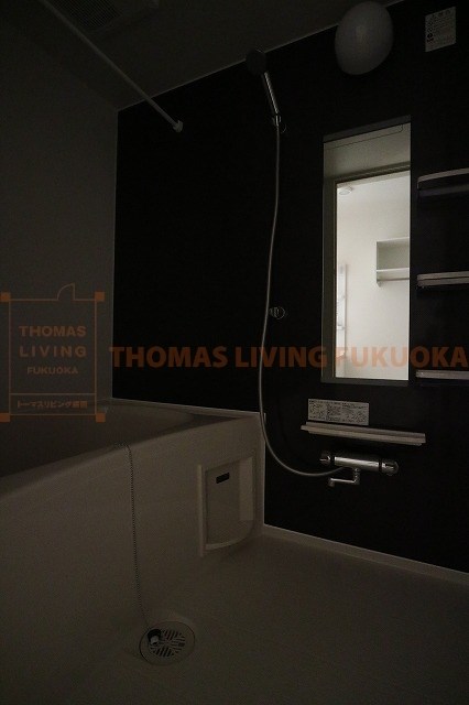 バス・シャワールーム　追い焚き、乾燥と設備充実