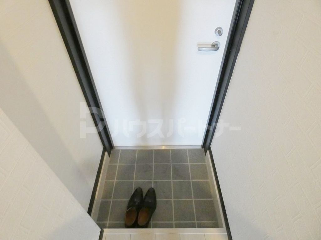 玄関　バルコニー