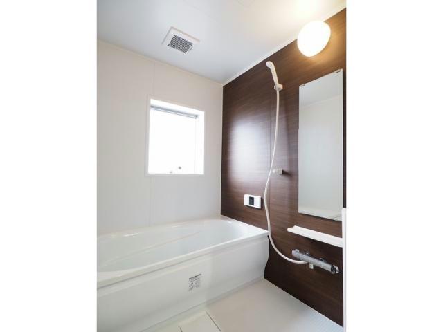 バス・シャワールーム　別部屋参考写真