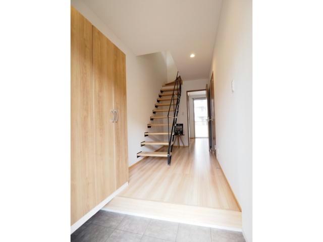 玄関　別部屋参考写真