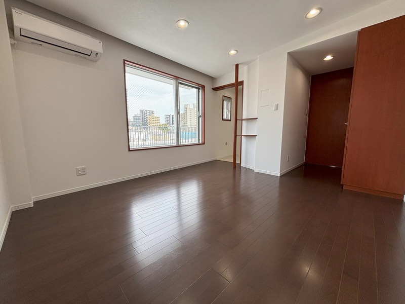 その他部屋・スペース　バルコニー側から見たお部屋♪