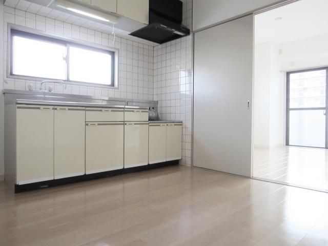 居室・リビング　☆明るいリビング☆