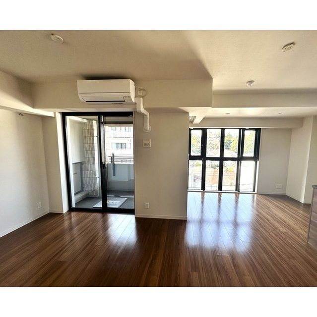 居室・リビング　別部屋参考写真