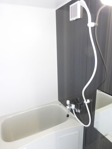 バス・シャワールーム　同タイプ参考写真です。