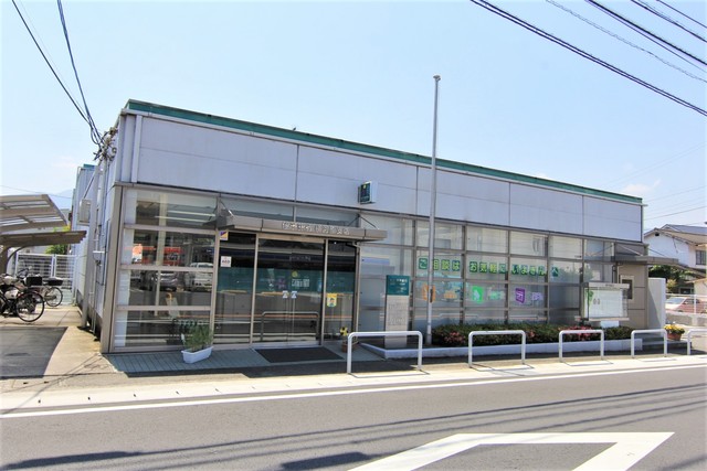 銀行　伊予銀行横河原支店（銀行）まで655m