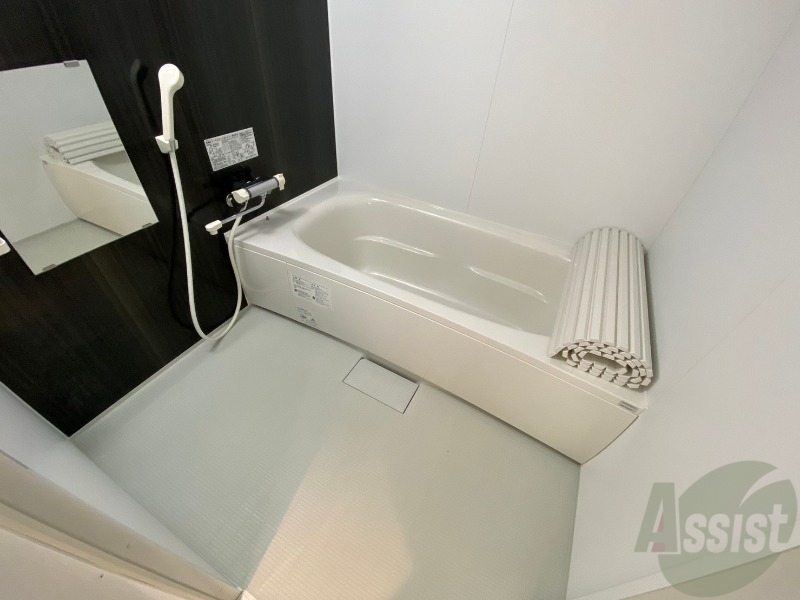 バス・シャワールーム　お風呂です。ゆっくりお風呂につかるのも体に良いですね～