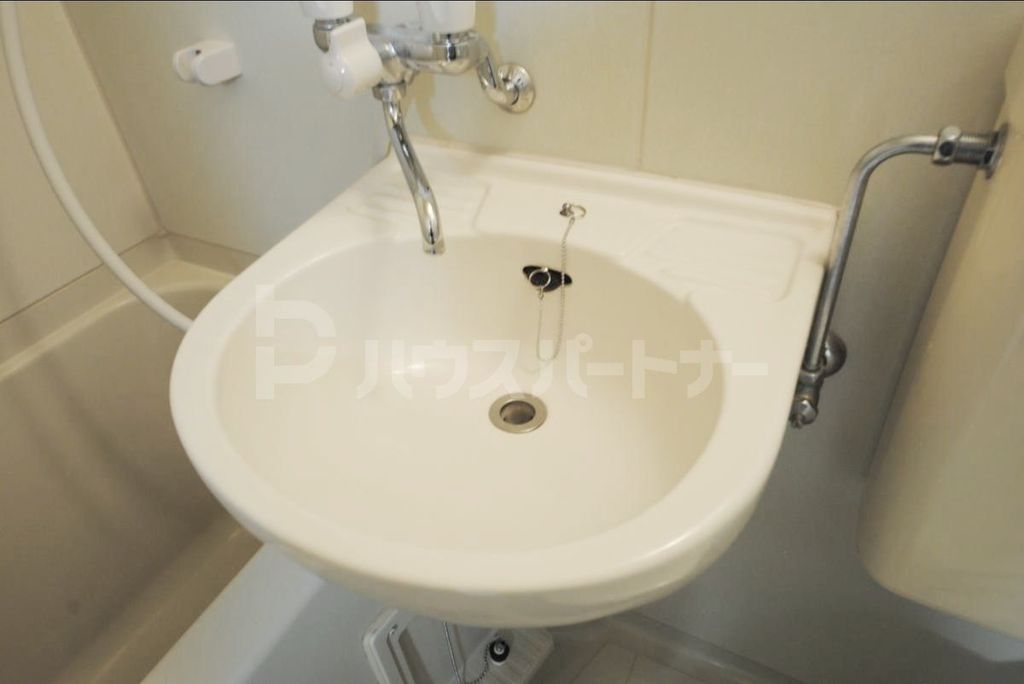 洗面設備　収納