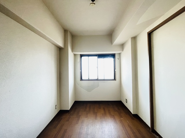 居室・リビング　リフォーム前の写真です