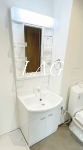 洗面設備　洗面台です。
