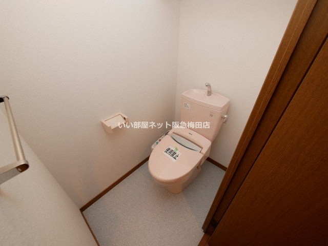 トイレ　画像と現状が異なる場合は現状優先となります。
