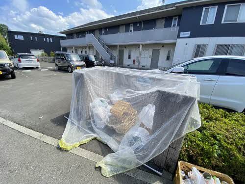 建物外観　ゴミ置き場