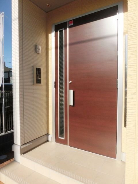 エントランス　安心のオートロック付き