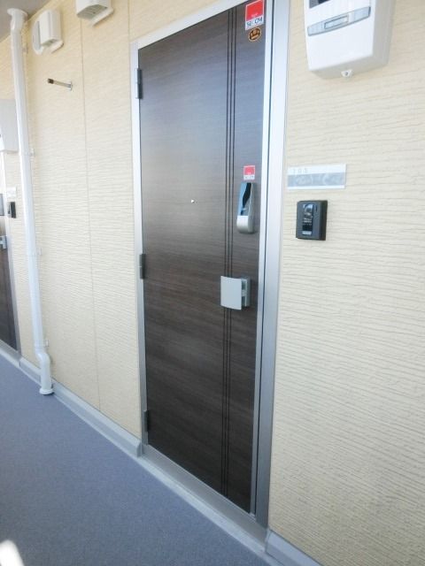 セキュリティ　カメラインターホン付きです