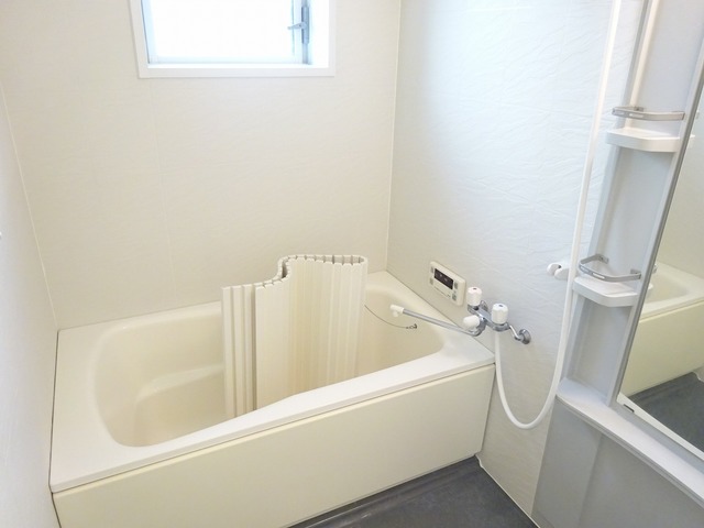 バス・シャワールーム　※別部屋参考写真・現況優先※