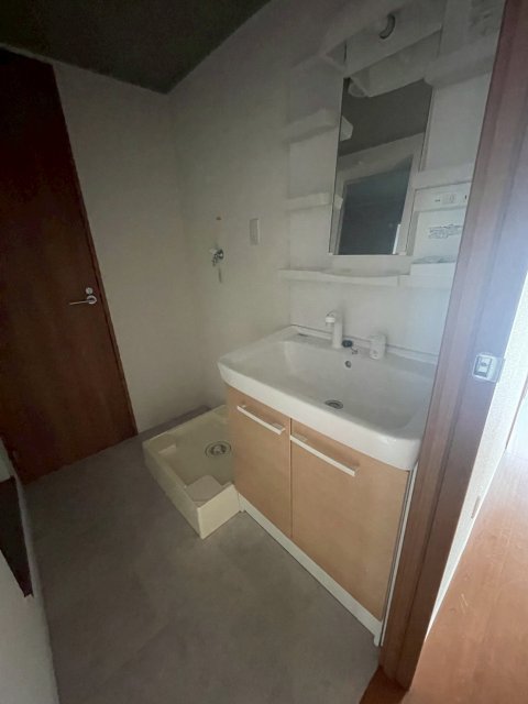 洗面設備　同物件別号室の写真です。