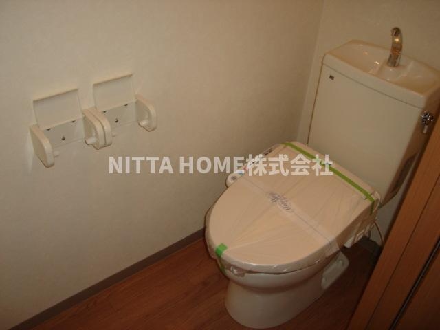 トイレ　ウォシュレット付きのトイレです！