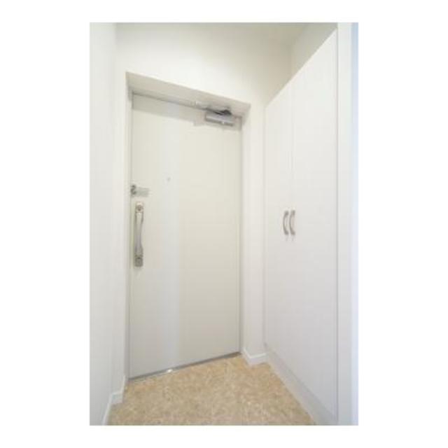 玄関　※写真は同タイプ住戸です。
