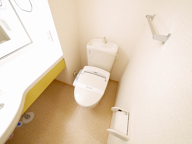 トイレ　トイレもきれいです