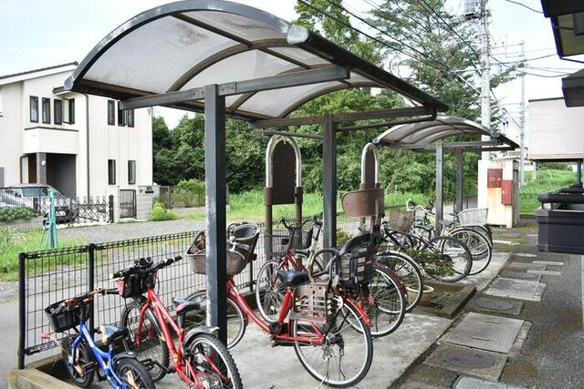 駐車場　駐輪場