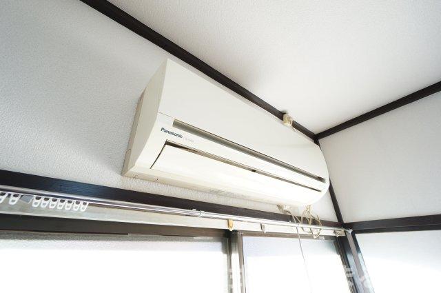 その他設備　エアコン3台付きで最初の費用を抑えられます！ 物件、駅でお待