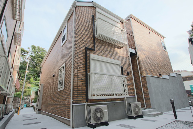 建物外観　宅配ＢＯＸあり