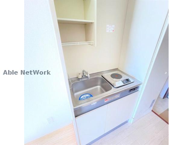 キッチン　※同物件別部屋の写真です。