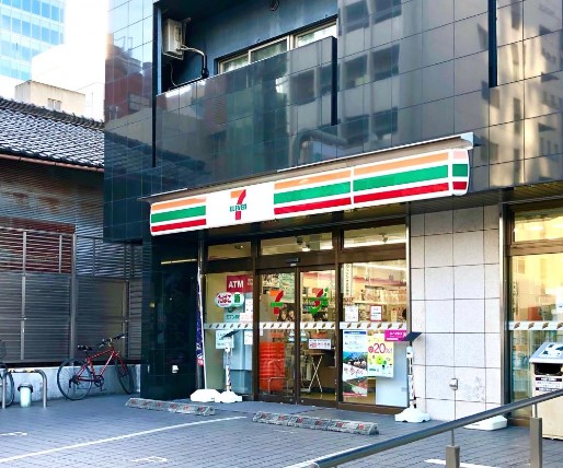コンビニ　セブンイレブン 名古屋丸の内2丁目店（コンビニ）まで599m