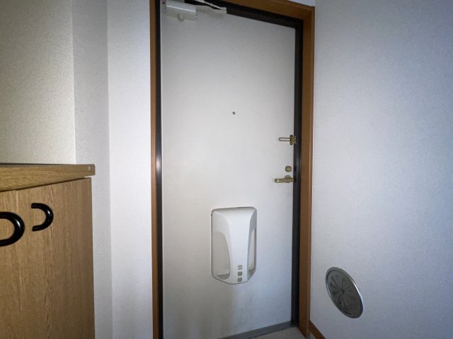 玄関　※参考写真