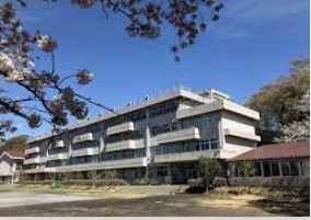 中学校　あきる野市立御堂中学校（中学校）まで1362m