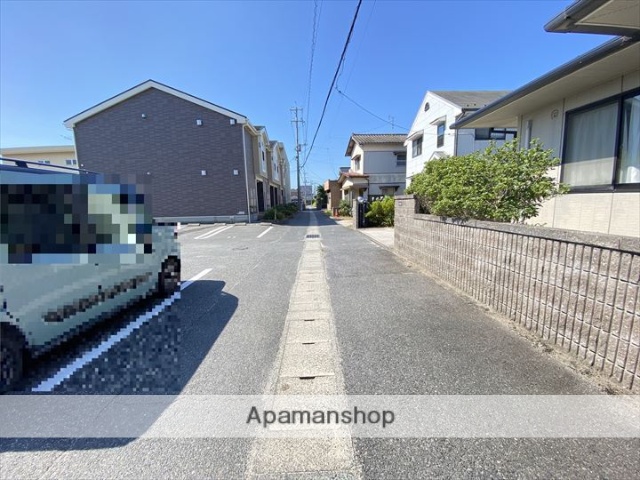 その他　前面道路（その他）まで0m