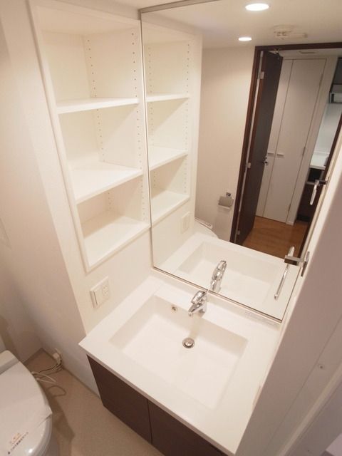 洗面設備　お部屋探しは株式会社　タウンハウジング　までお気軽にお問合…