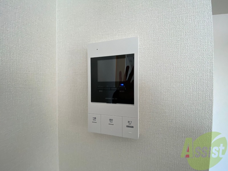 セキュリティ　ＴＶモニター付インターホンです。来客者の顔が見えるので安心！
