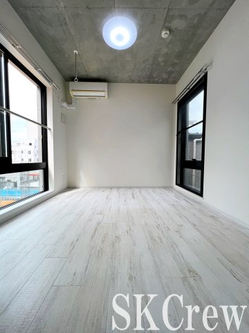 居室・リビング　別号室の写真です