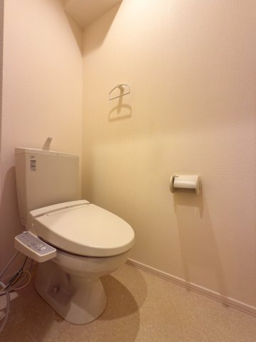 トイレ　別タイプのお部屋の写真です