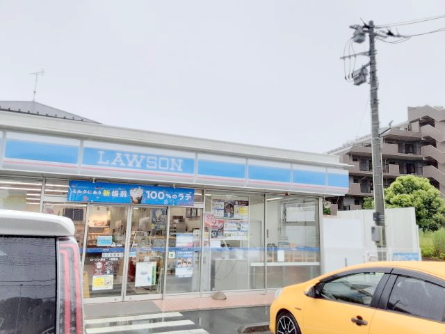 コンビニ　ローソン瀬谷二ツ橋南店（コンビニ）まで210m