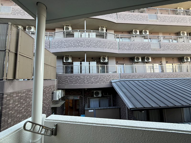 眺望　同建物同号室の室内写真です。