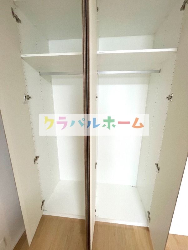 収納　洋室７．５帖