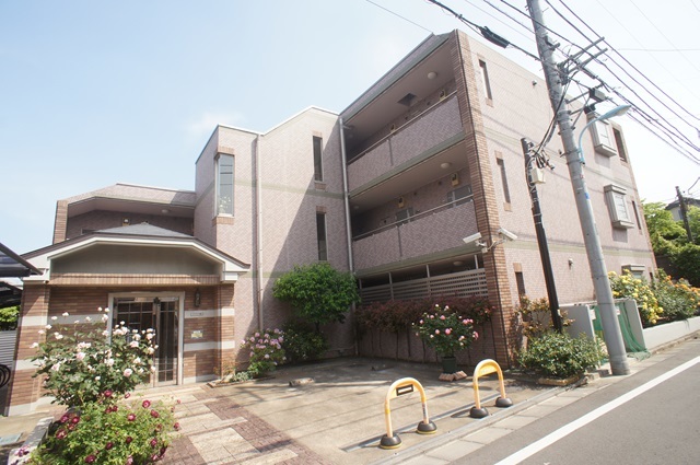 建物外観　しっかりとした鉄筋コンクリート造マンションです♪