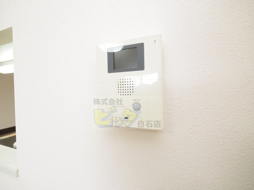 セキュリティ　モニター付きインターホン完備しています♪