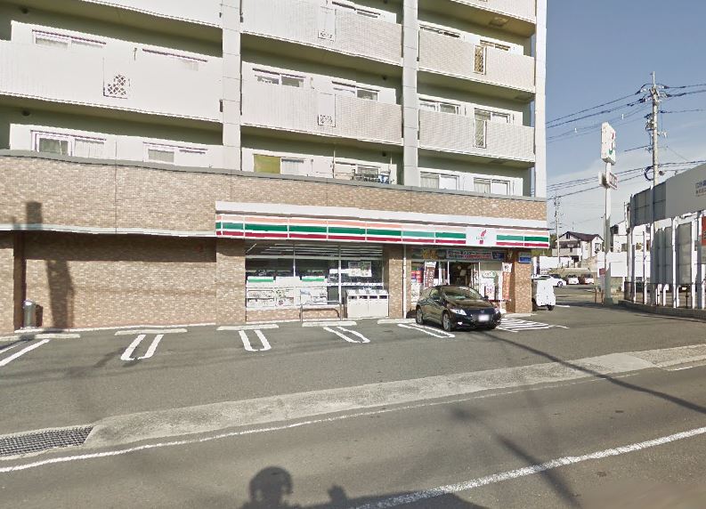 コンビニ　セブンイレブン 呉焼山昭和支所前店（コンビニ）まで651m