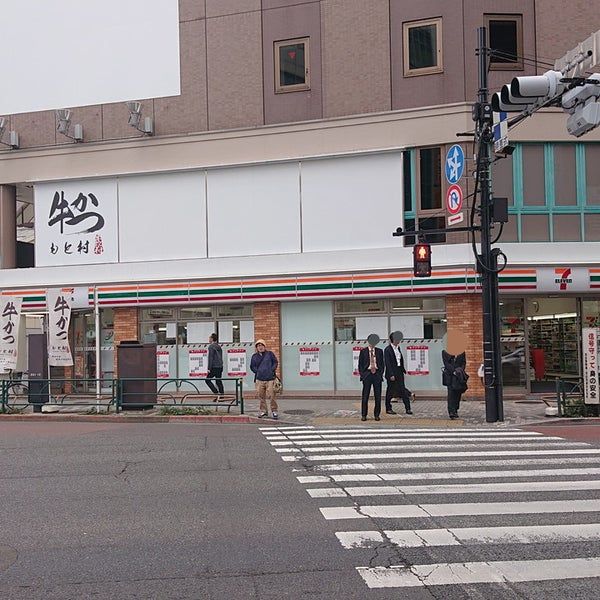コンビニ　セブンイレブン 南池袋3丁目店（コンビニ）まで356m