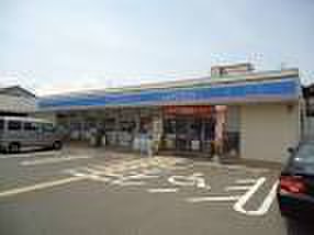 コンビニ　ローソン（コンビニ）まで630m