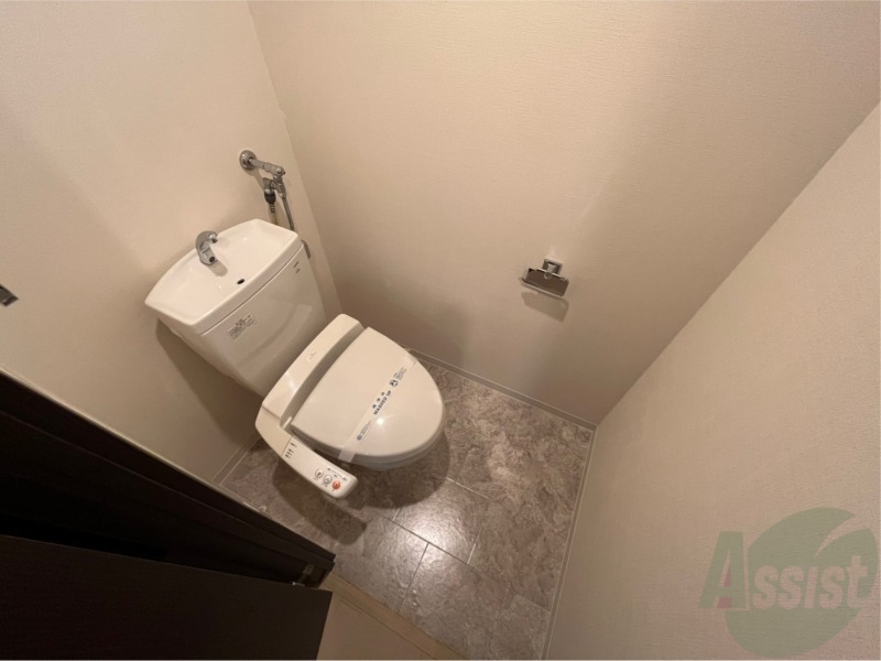 トイレ　こちらはトイレです。清潔感があり、安心して使用できます。