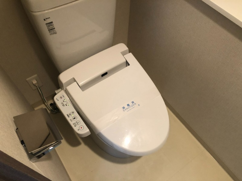 トイレ　トイレ