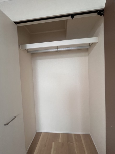 収納　※写真は別室です。