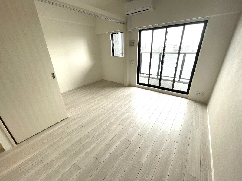 その他部屋・スペース　白を基調にした明るいお部屋です。